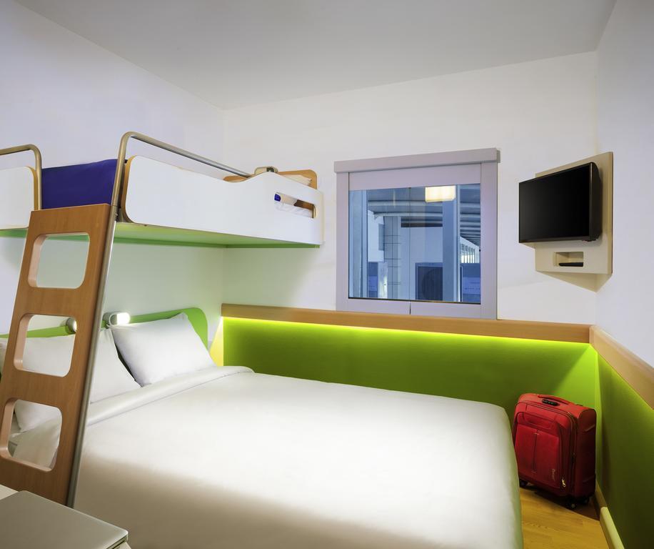 Ibis Budget Saint-Quentin Centre Gare Bagian luar foto