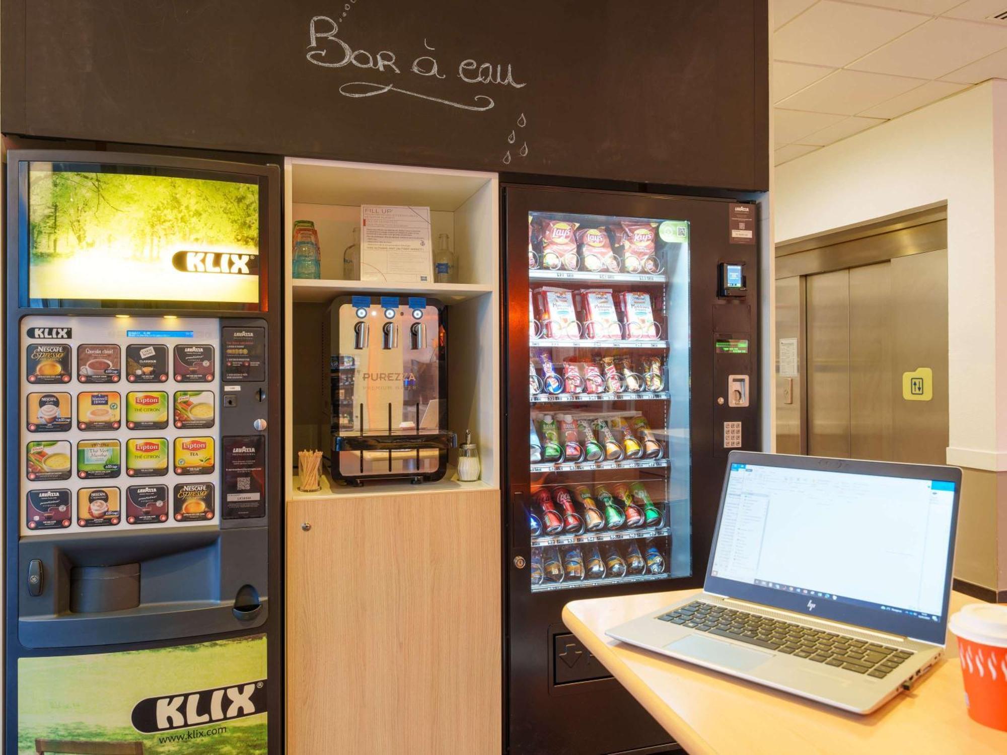 Ibis Budget Saint-Quentin Centre Gare Bagian luar foto