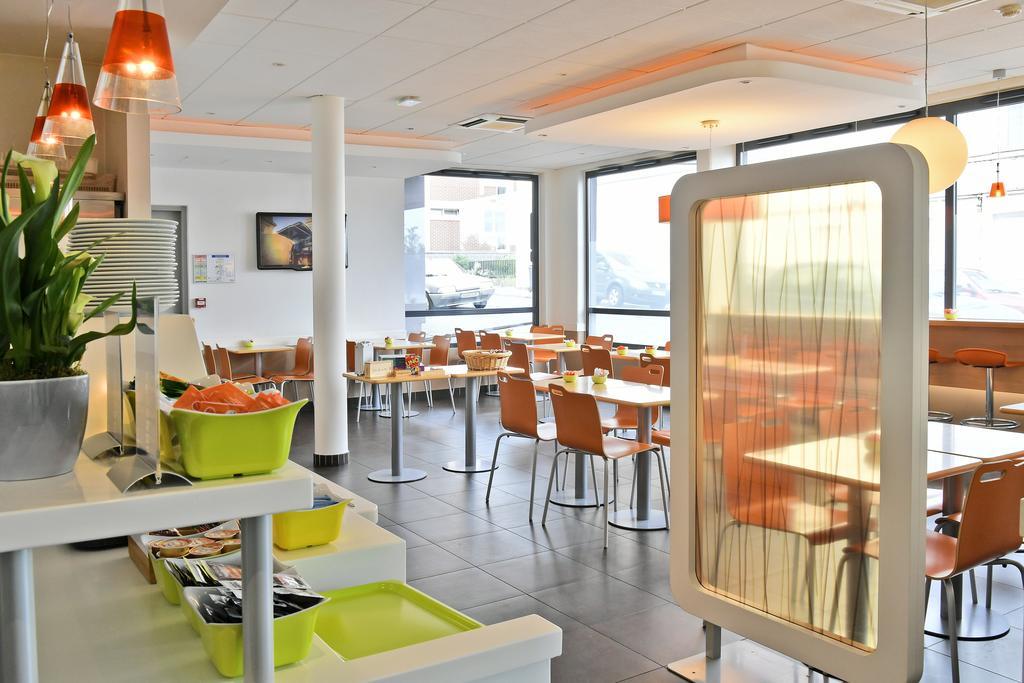 Ibis Budget Saint-Quentin Centre Gare Bagian luar foto