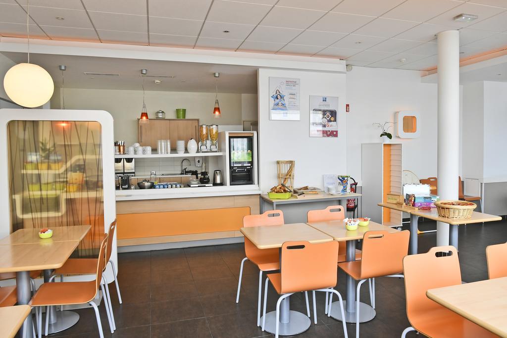 Ibis Budget Saint-Quentin Centre Gare Bagian luar foto