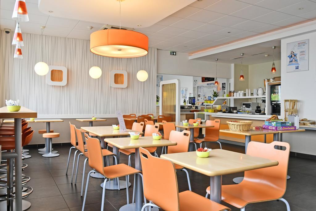 Ibis Budget Saint-Quentin Centre Gare Bagian luar foto